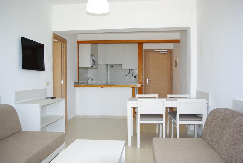 Apartamentos Embat Кан Пастилла Экстерьер фото