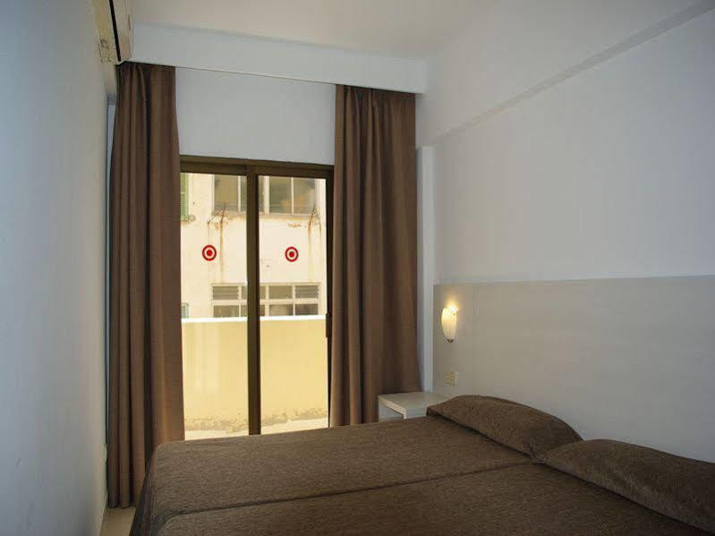 Apartamentos Embat Кан Пастилла Экстерьер фото